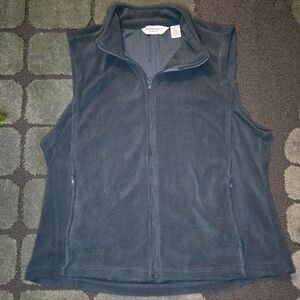 Mountain Ridge Green Hiking Vest - Women's Large